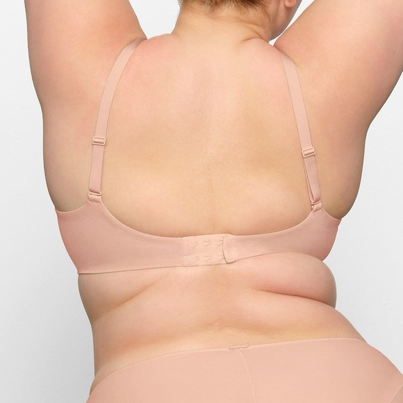 *NWT* SKIMS Weightless Scoop Bra - Mica - Picture 6 of 7